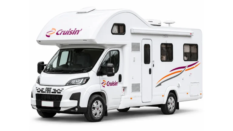 Cruisin Deluxe 6-Berth white bg
