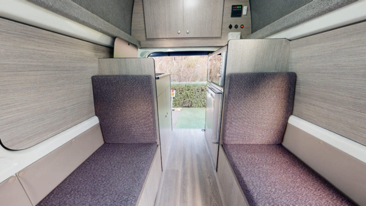 GoCheap Hi Top - 2 Berth Interior 2