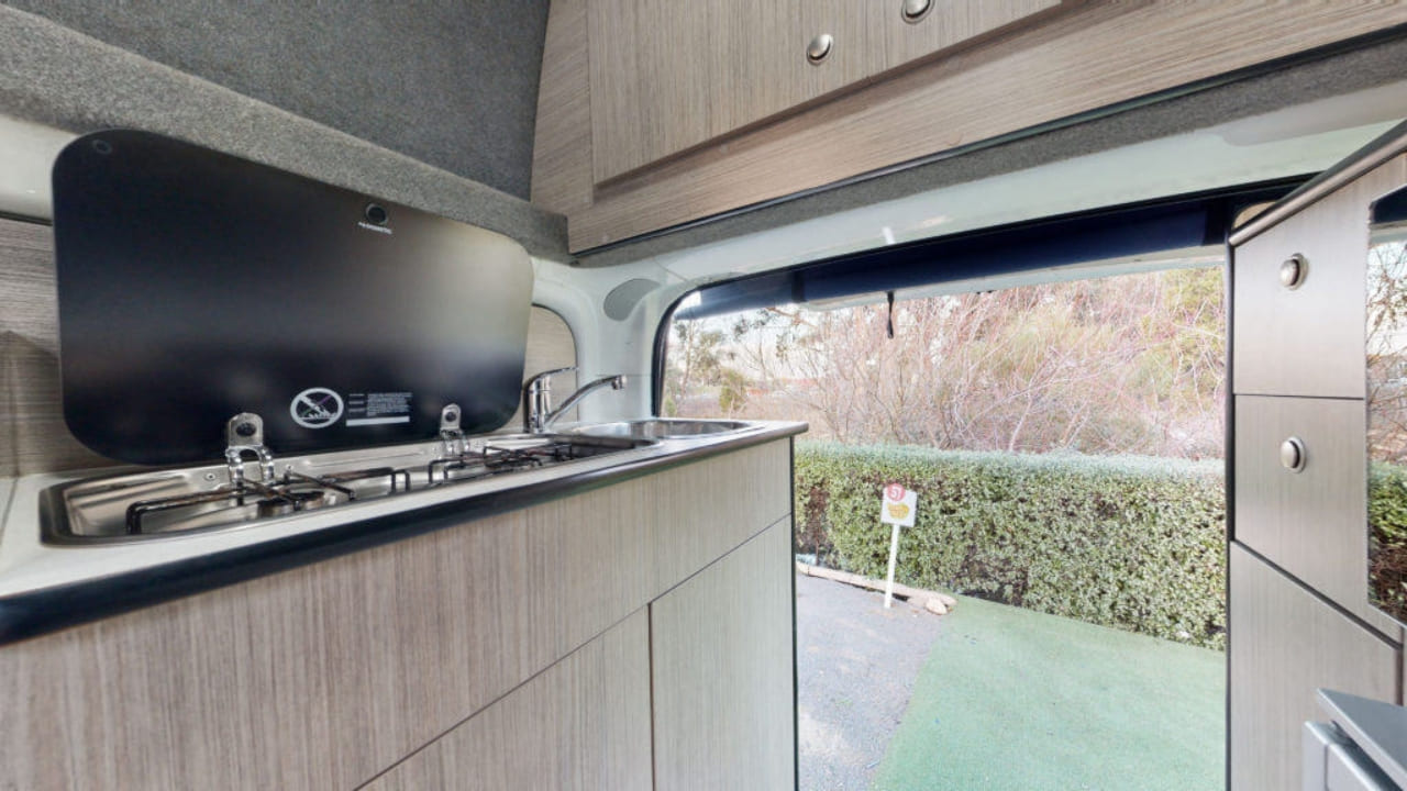 GoCheap Hi Top - 2 Berth Interior 4
