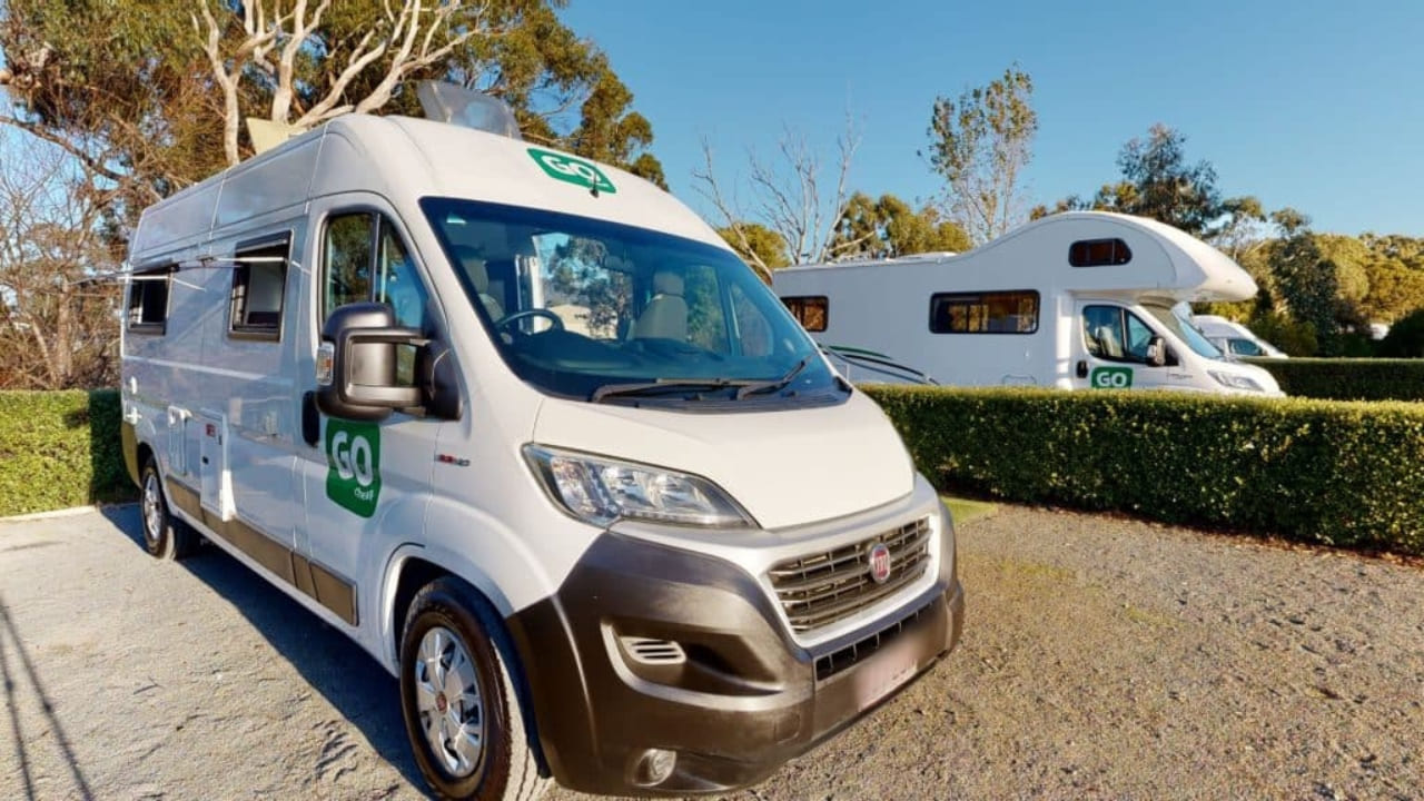 GoCheap Tamar - 2 Berth Exterior