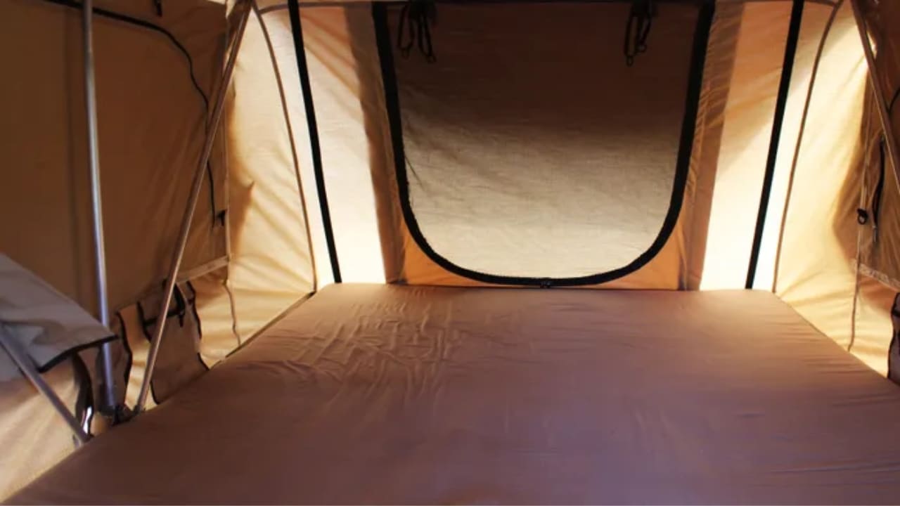 Campervan Village Budget Mini-Camper - 3 Berth Interior 1