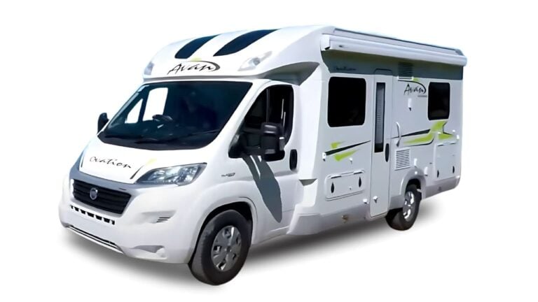 LeisureRent Superior - 4 Berth
