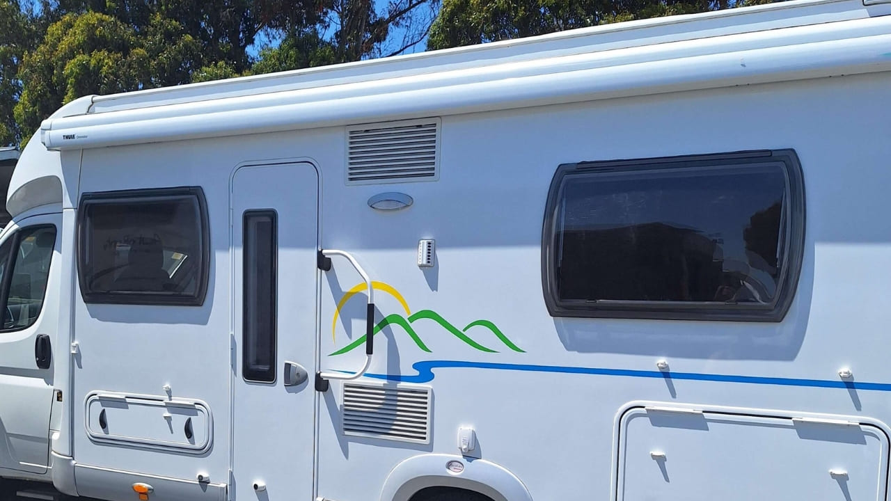 LeisureRent Superior - 4 Berth Side View