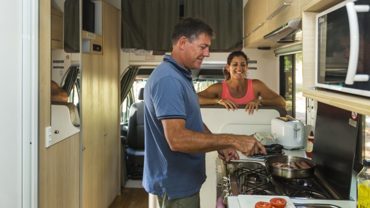Explorer - 4 Berth Kitchen