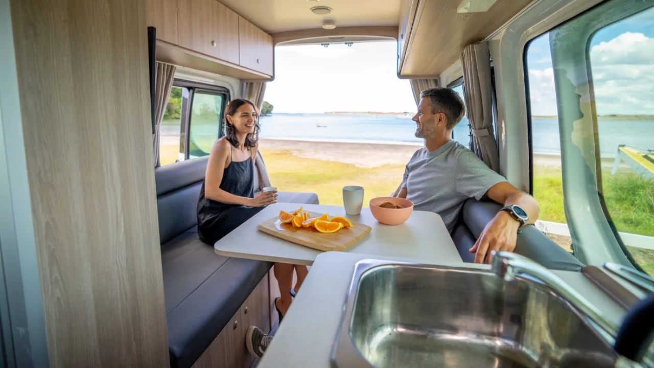 Venturer - 2 Berth Dinette
