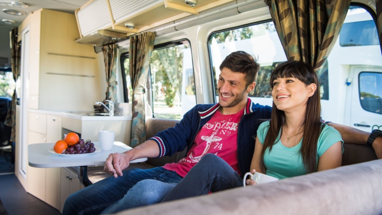 Venturer Plus - 2 + 1 Berth Interior 2