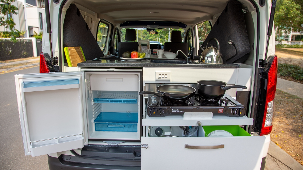Jucy Chill’d – 2 Berth Interior sink gas stove