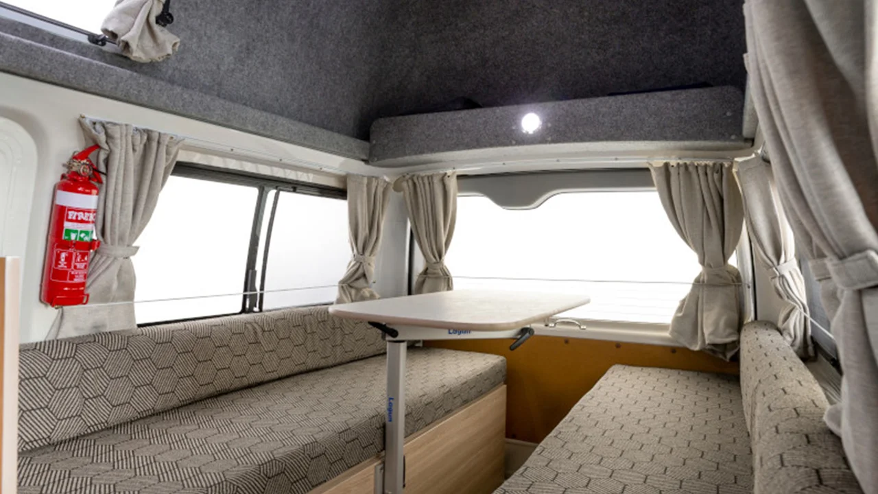 Mighty HiLITE - 2 Berth - dining table 2